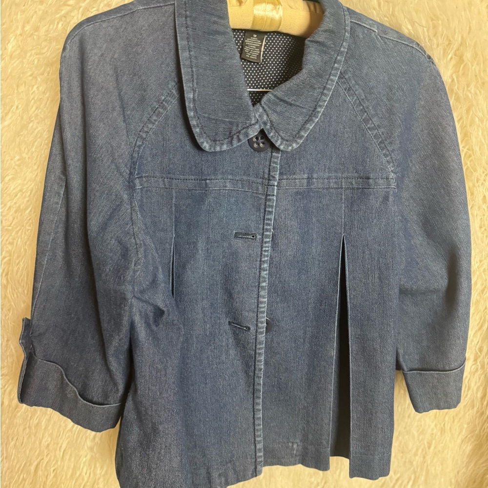 Larry Levine women’s Denim Jacket with Pleated Front